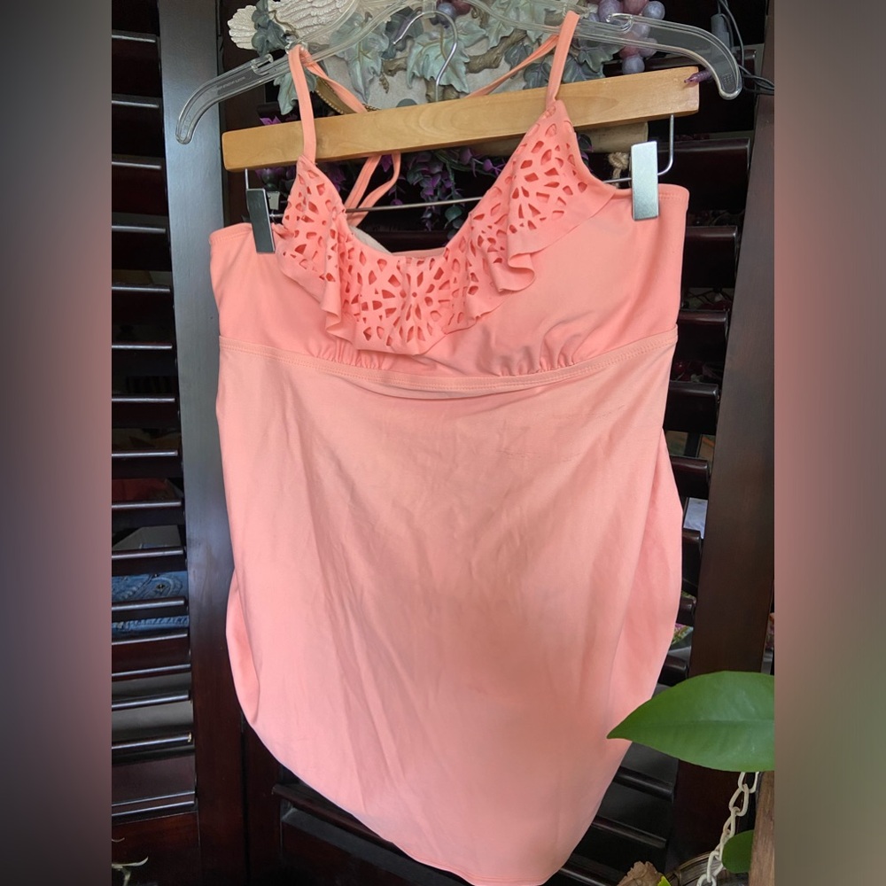 Liz Lange Maternity Tankini Top